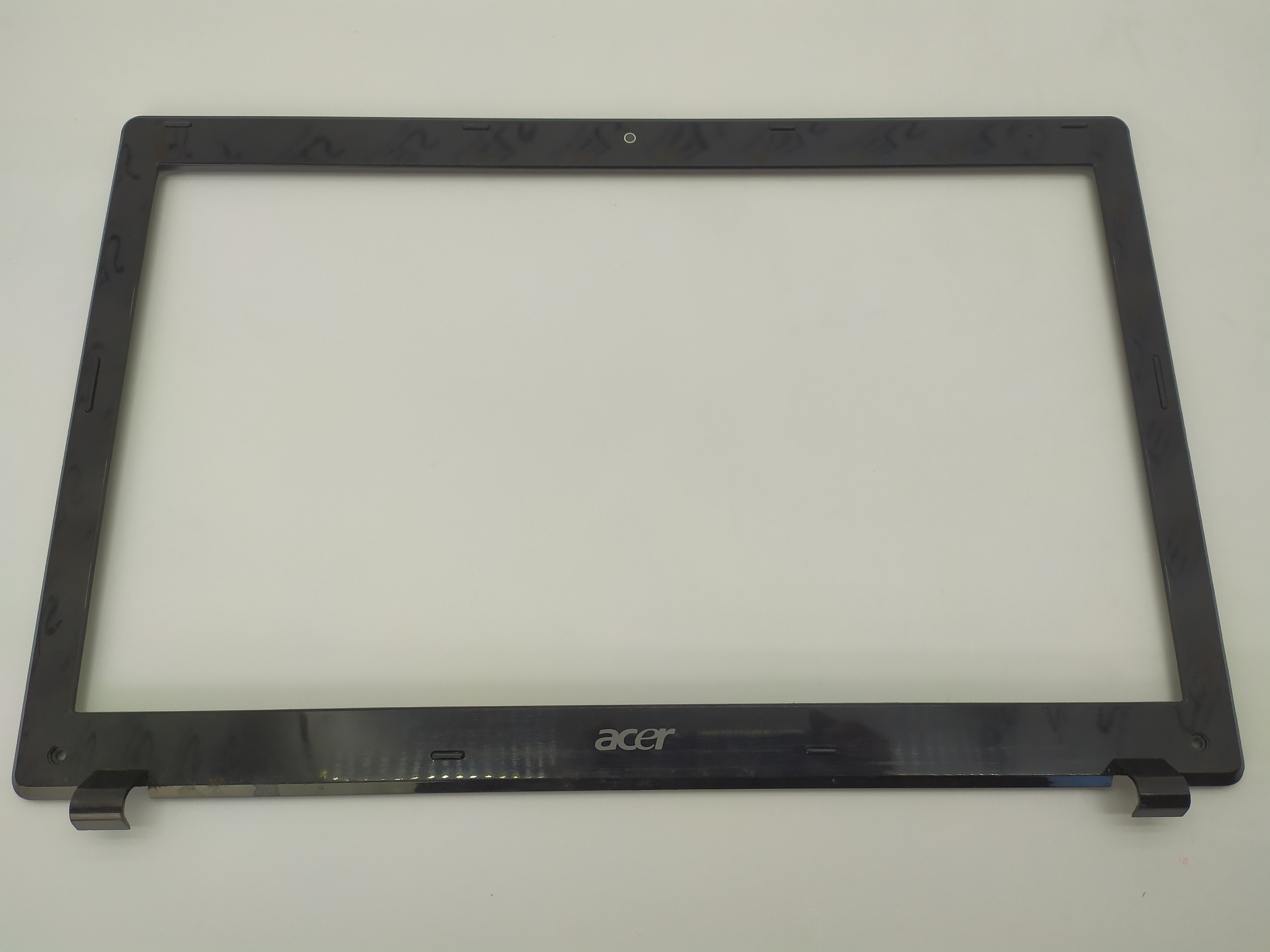 Рамка крышки экрана Acer 5560G
